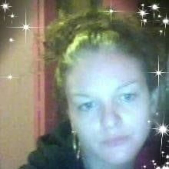 Meet your Posher, Sara - Picture 1 of 1